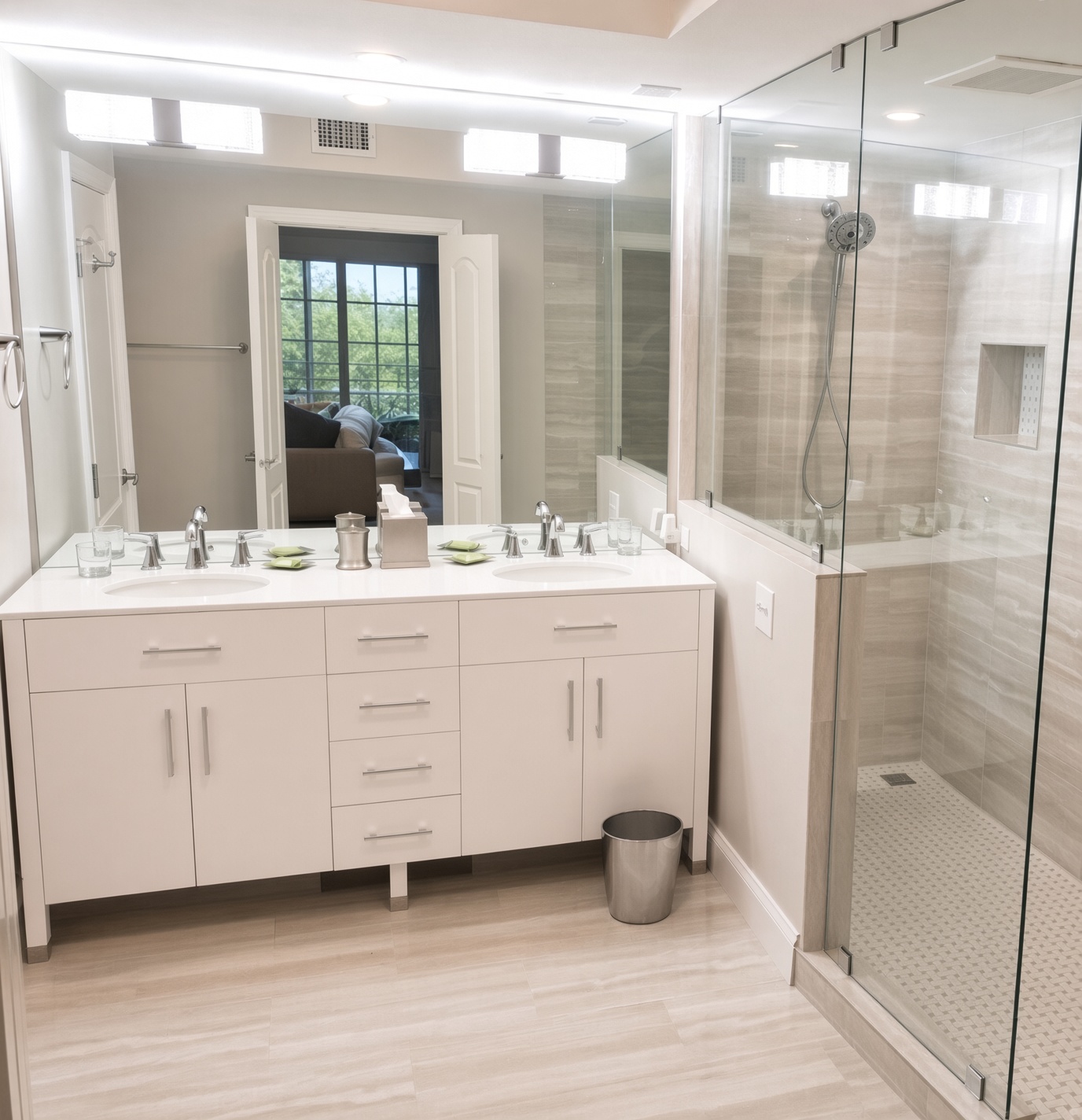 Reunion Grand Bathroom